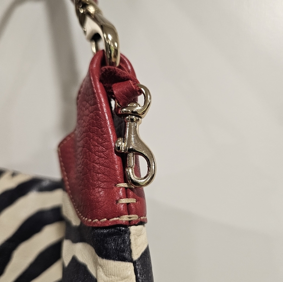 Dooney & Burke large leather purse - Picture 7 of 11